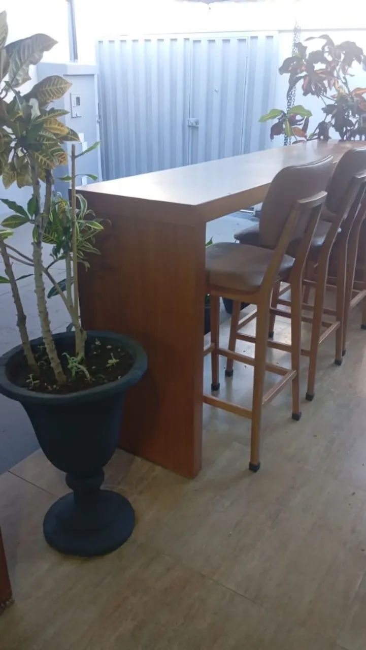 4 cadeiras com aparador - Foto 3