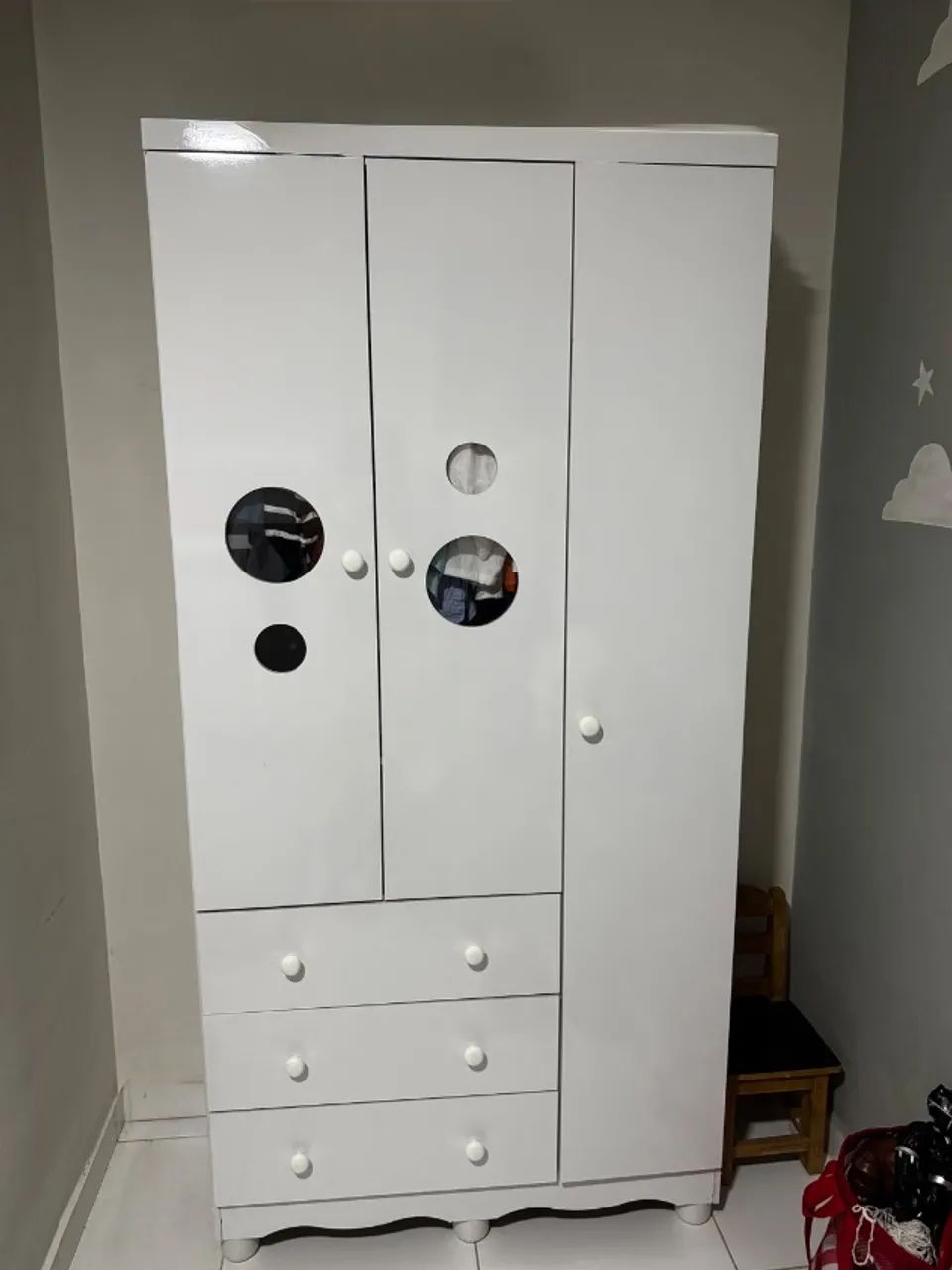 Guarda-roupa infantil 
