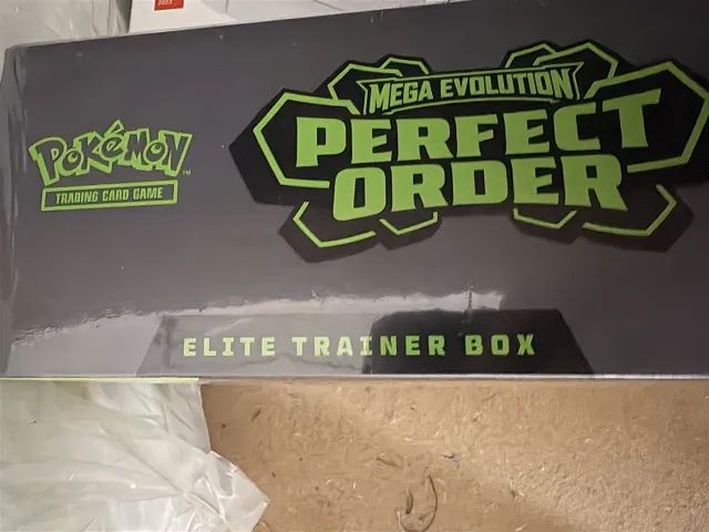 Pokémon TCG Elite Trainer Box Mega Evolution Perfect Order - ETB Lacrada - Foto 2