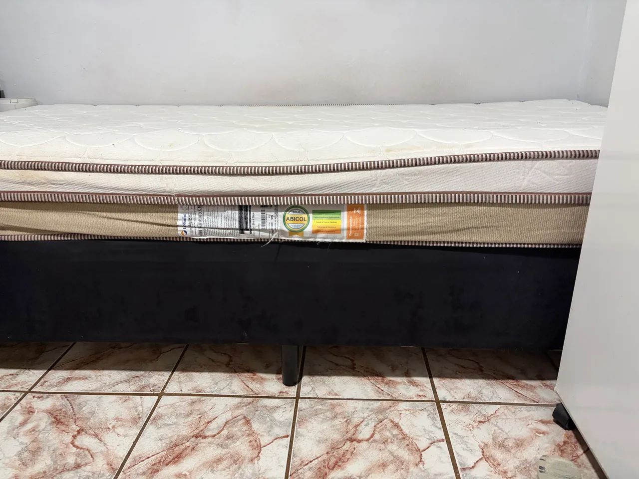 Cama solteiro box + colchão  - Foto 2