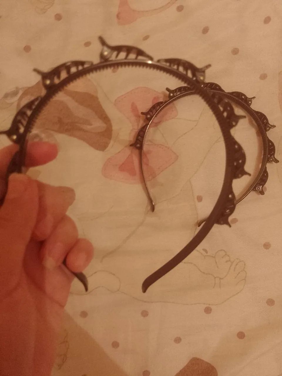 2 Tiaras com presilhas