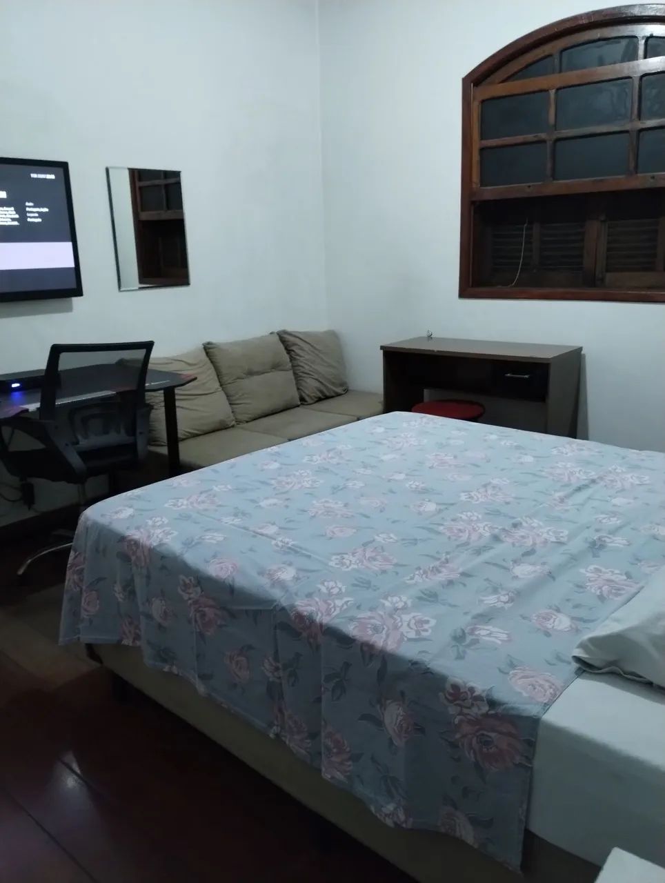 Aluguel de Quarto Mobiliado 