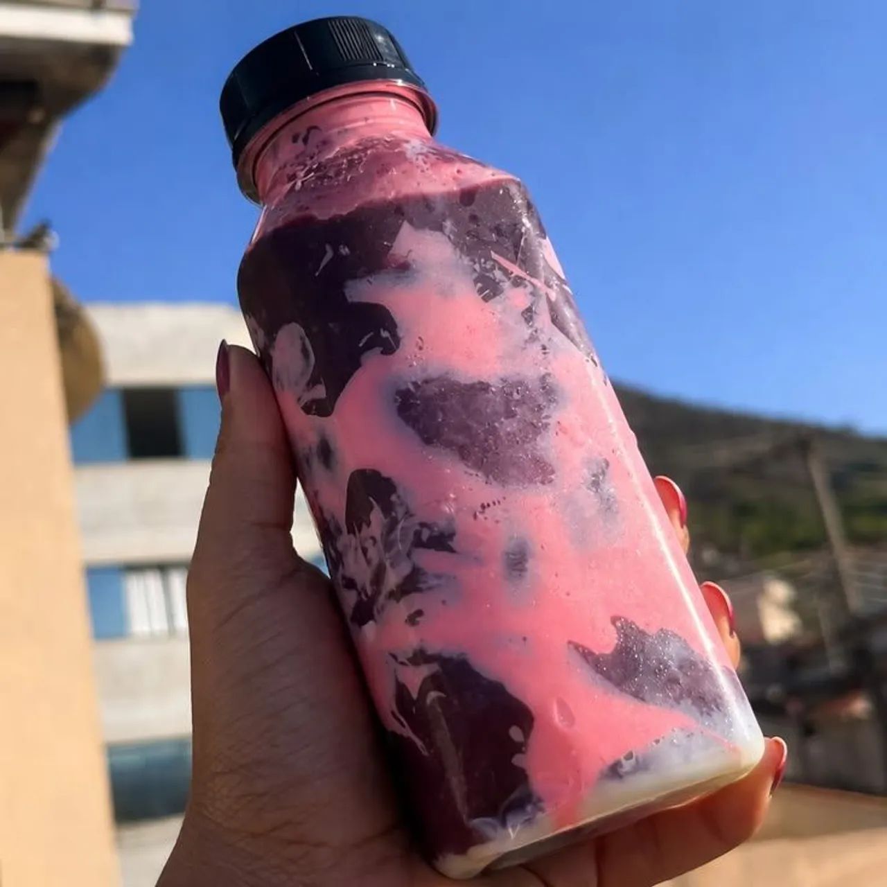Açaí na Garrafa o melhor da região, quem toma pede Bis ?