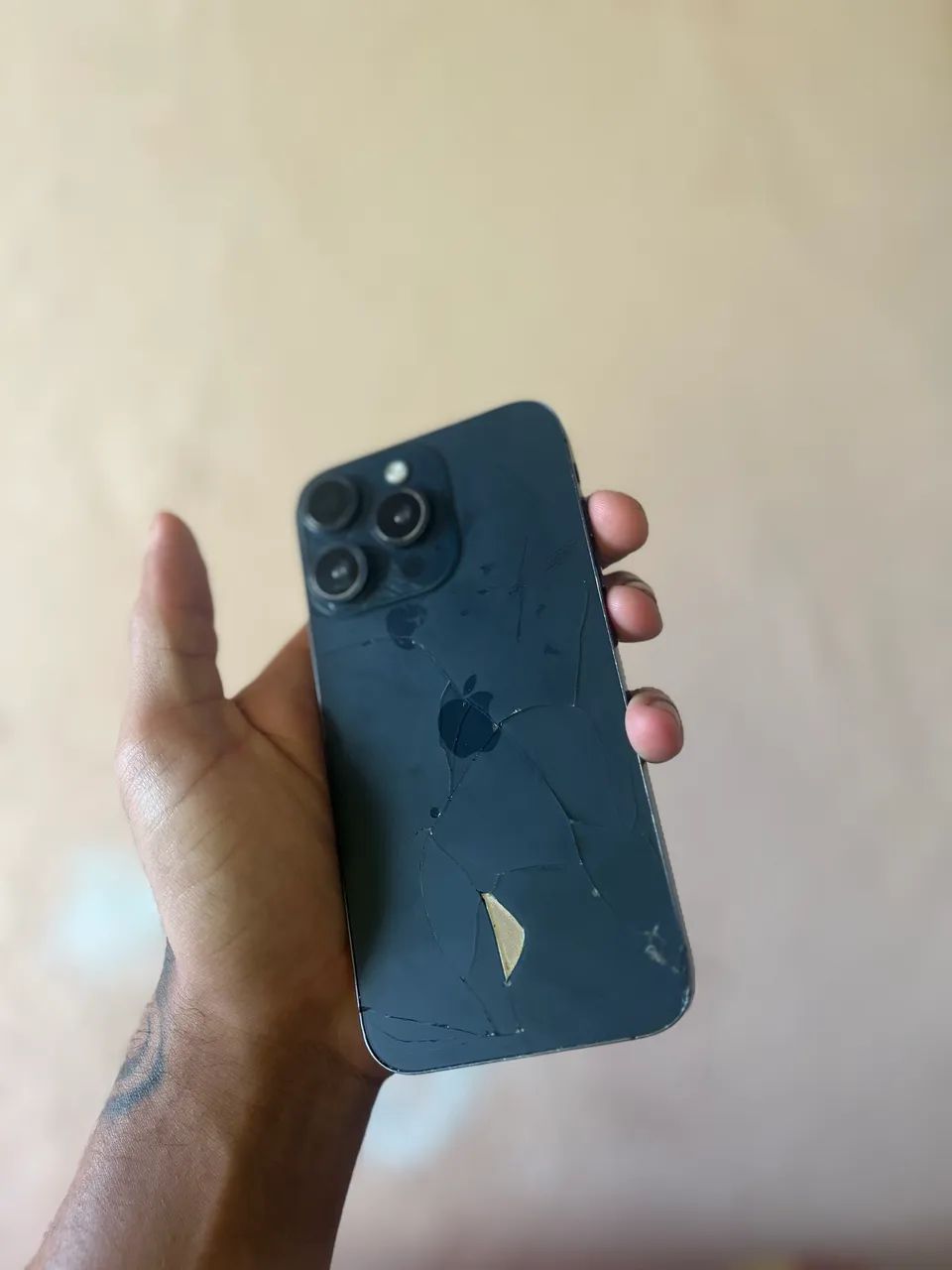iPhone 11 na carcaça do 16 pro - Foto 5