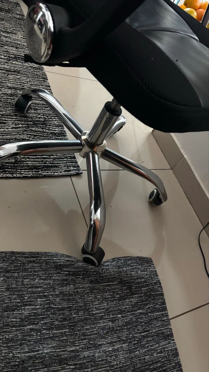 Cadeira escritório nova  - Foto 2