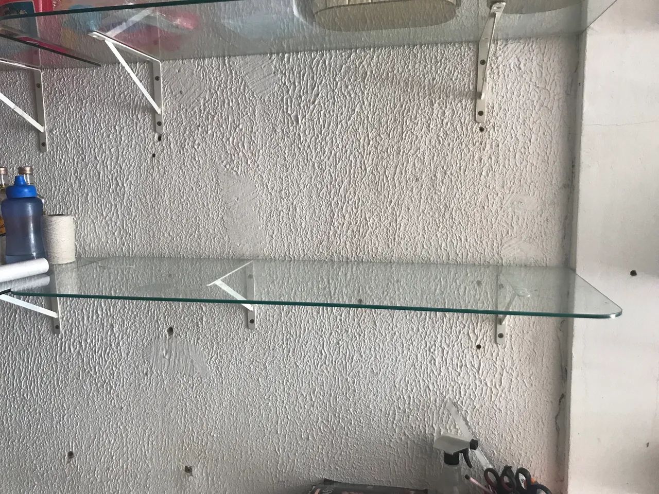 Vendo  4 prateleira de vidro com suporte  - Foto 2
