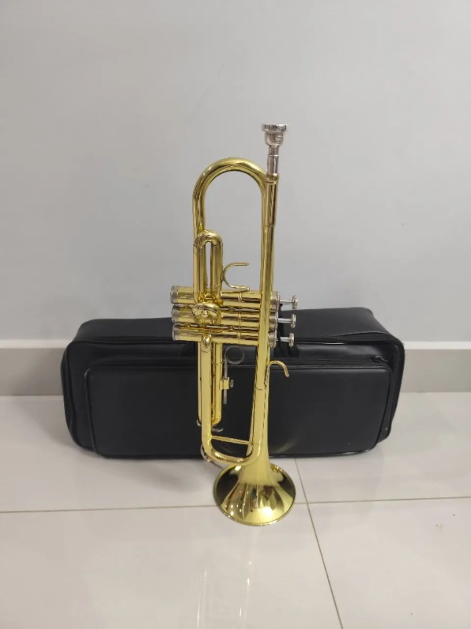 Trompete Harmonics Sib - Laqueado R$1090,00 - Aceito trocas - Parcelo 18x - Foto 5