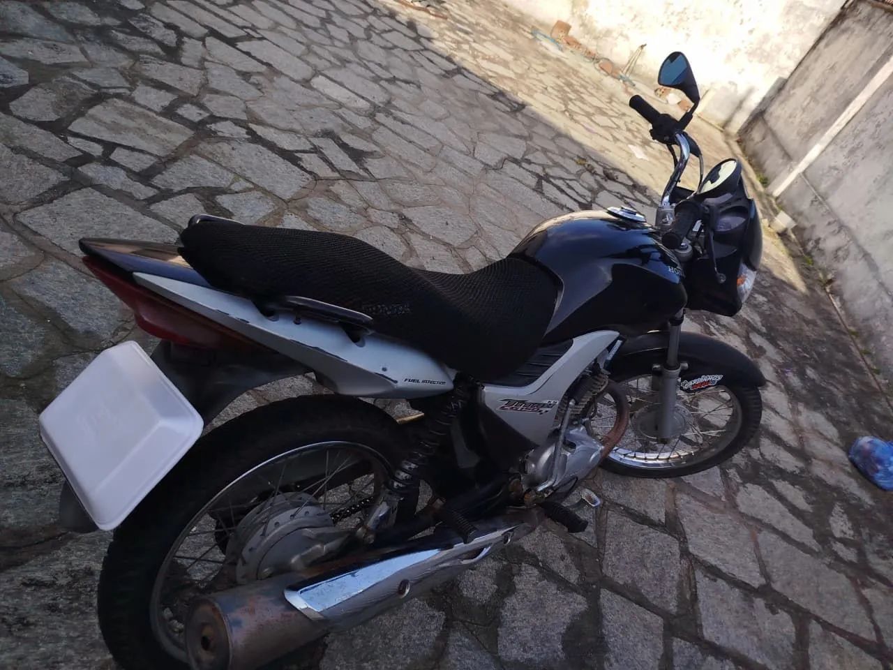 Honda 150 c cor preta  - Foto 4