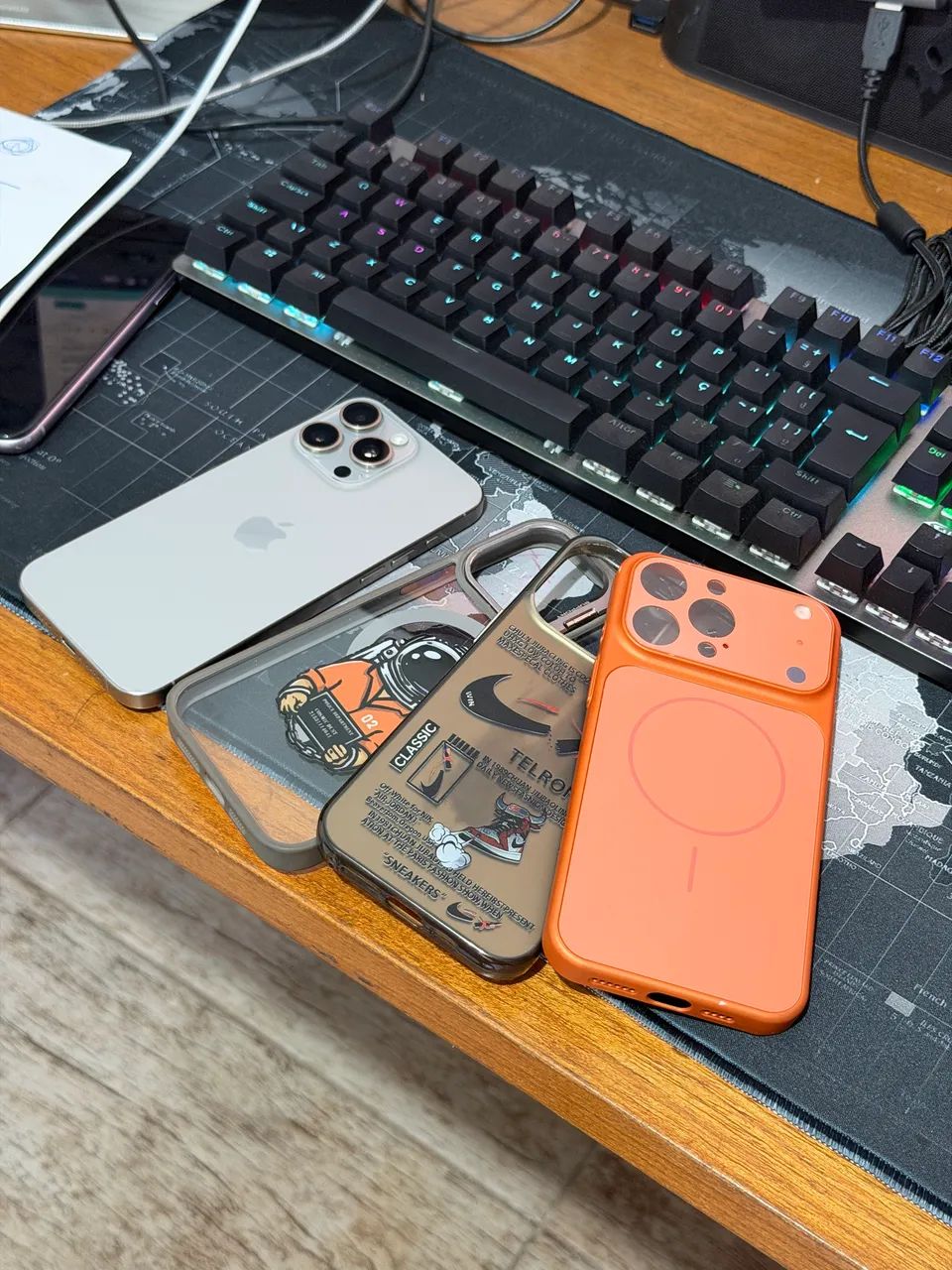 Iphone 15 Pro Max Semi Novo (Sem marcas de uso) - Foto 4
