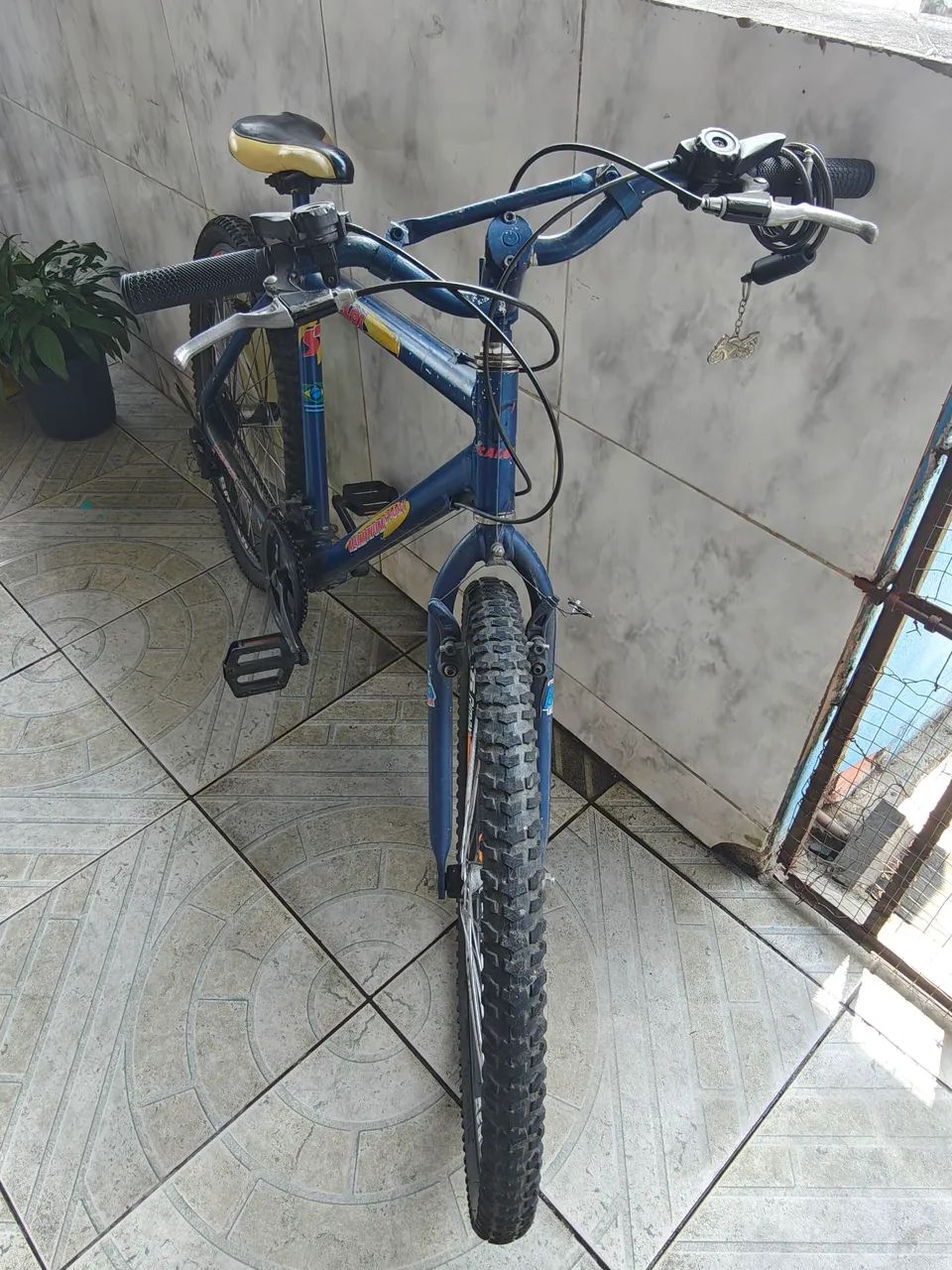 BICICLETA ARO 26 COM DEFEITO - Foto 4