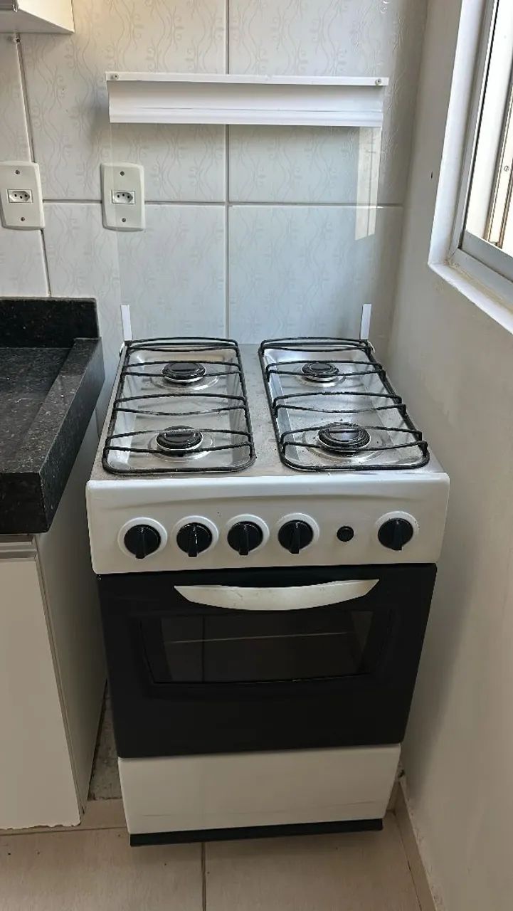 Vende-se fogão 4 bocas - Foto 2