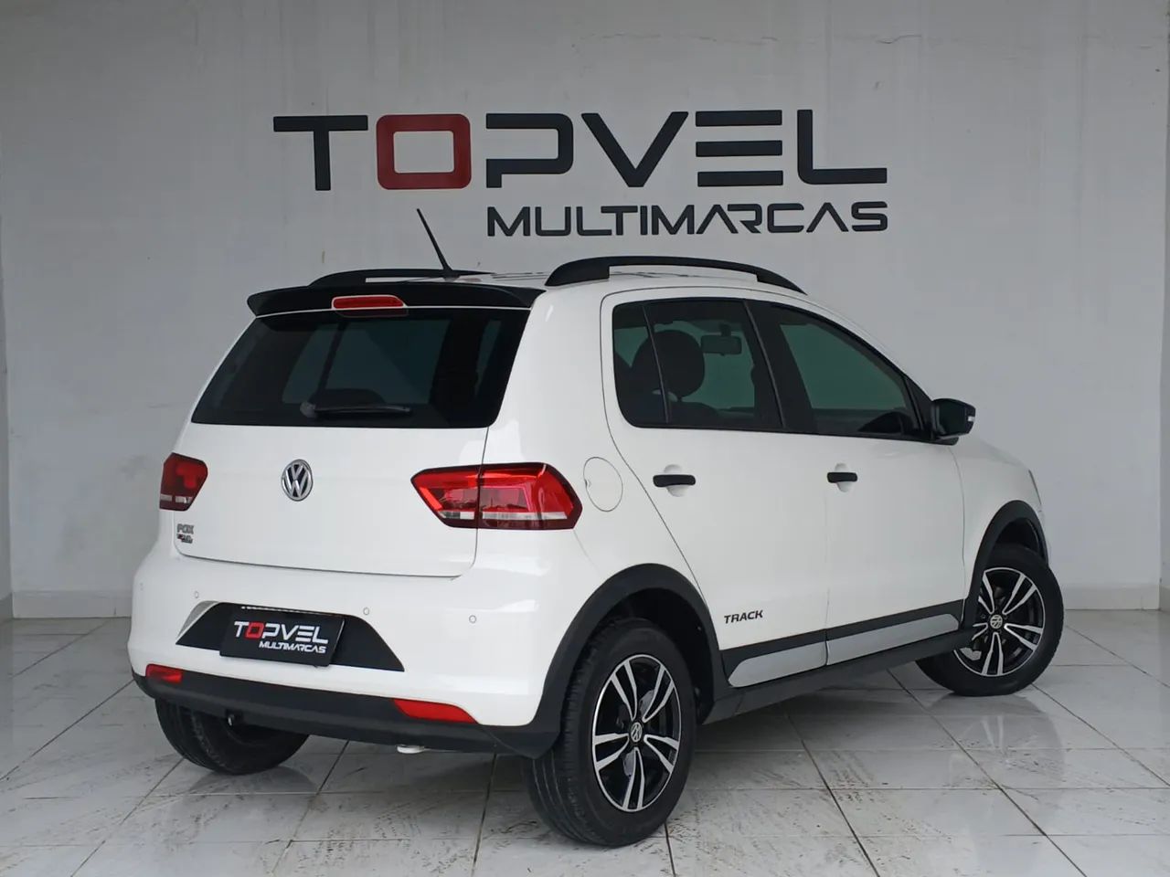 Volkswagen Fox Track 1.0 Flex 12V 5P 2017 - Foto 4