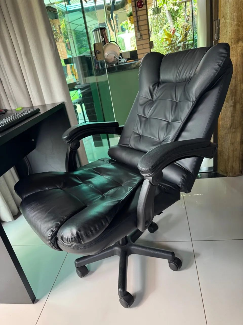 Cadeira Executiva Ergonômica com Encosto Reclinável - Foto 2