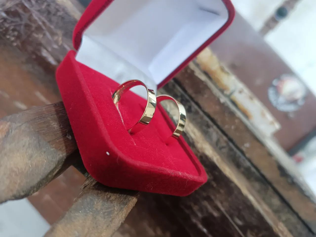 ALIANÇAS ANATÔMICAS EM OURO 18K - Foto 2