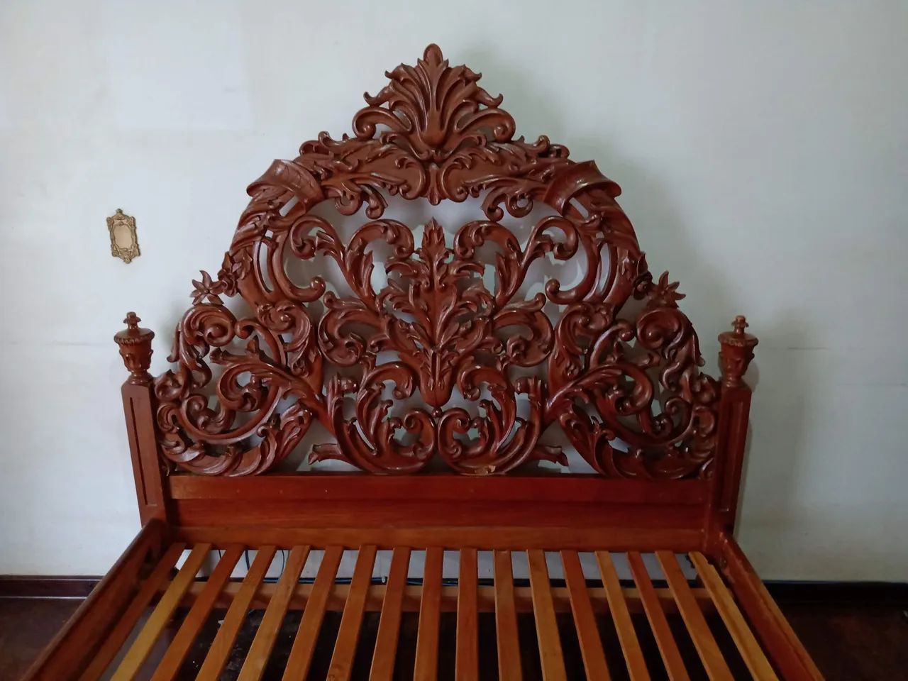 Cama de casal em cerejeira - Foto 3