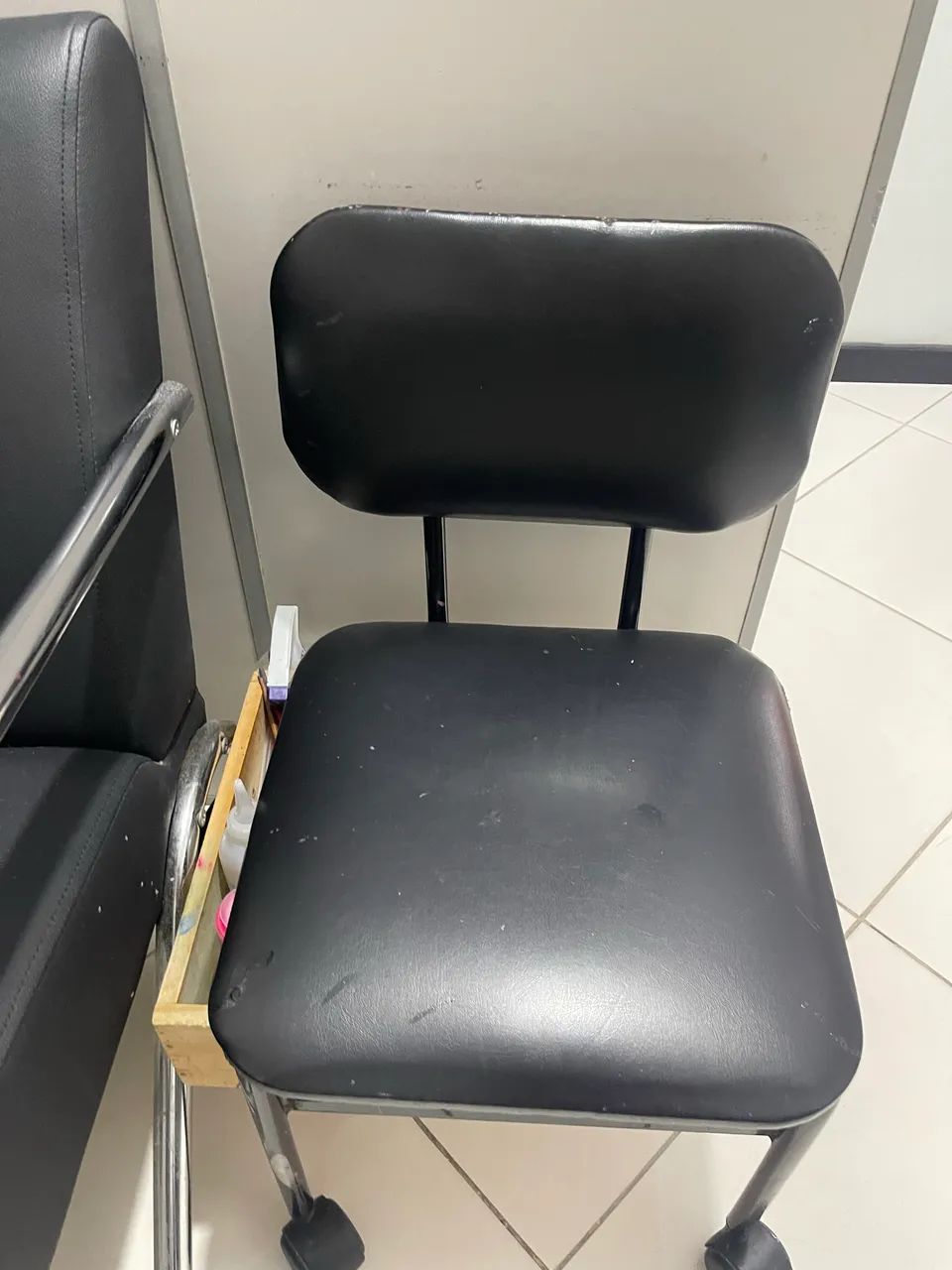 Cadeirinha para manicure - Foto 4