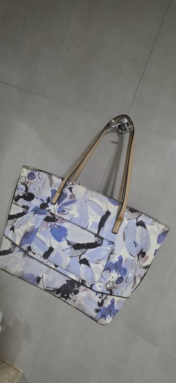 Bolsa Guess Floral - Foto 2