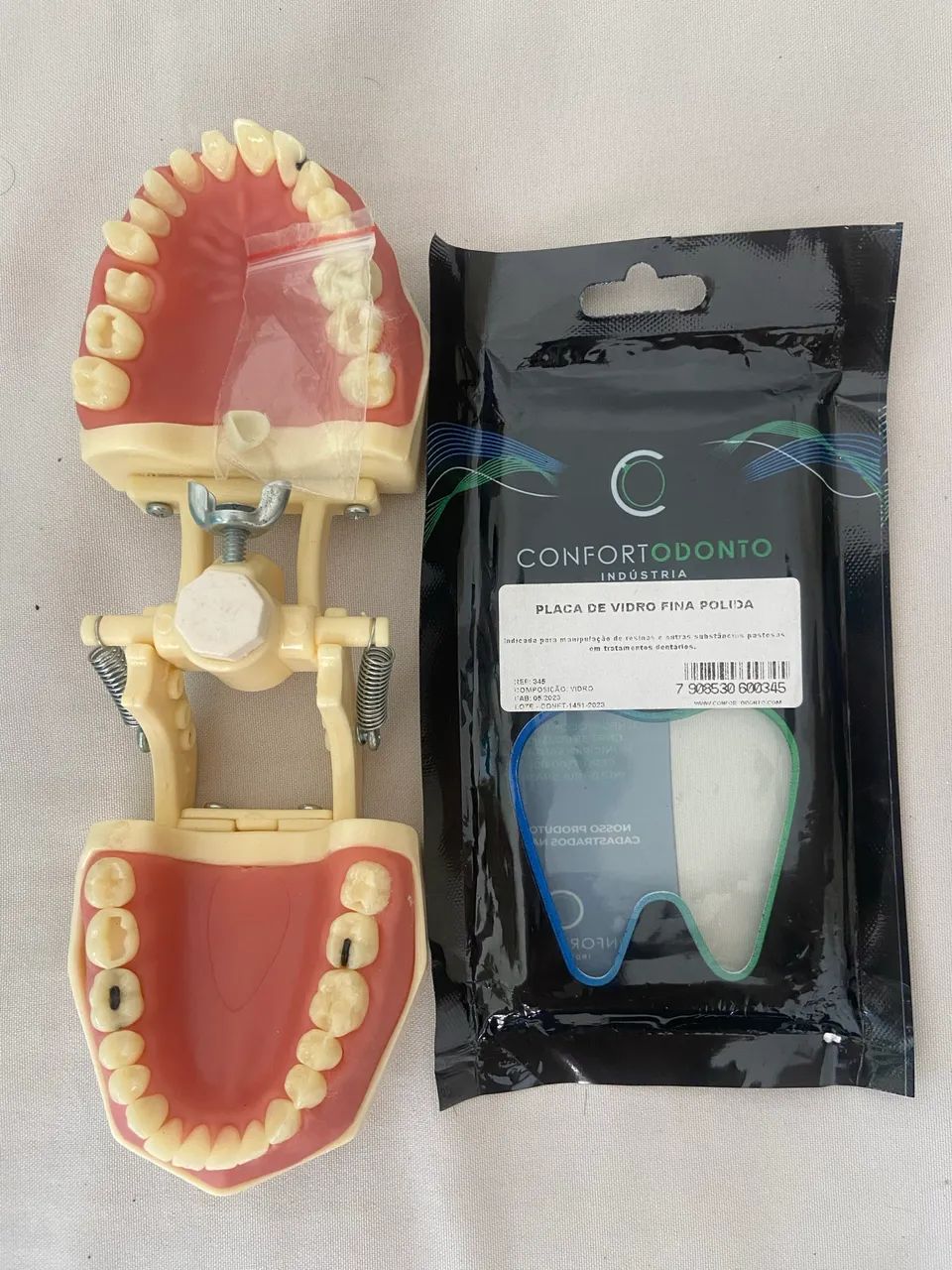 Vende-se itens para primeiro semestre de odontologia. Vendo itens separados  - Foto 4