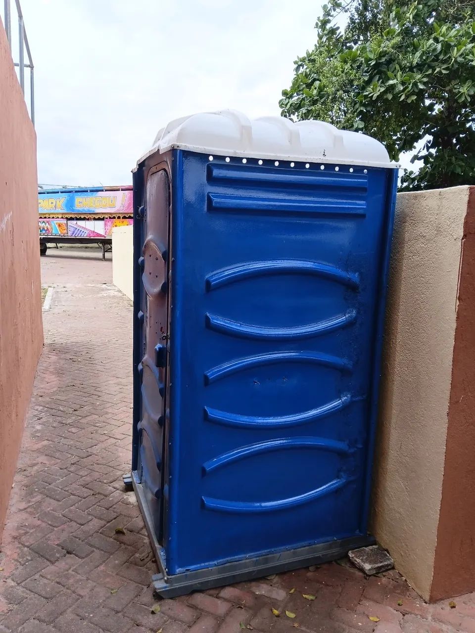 Vendo banheiro Químico 3mil - Foto 2