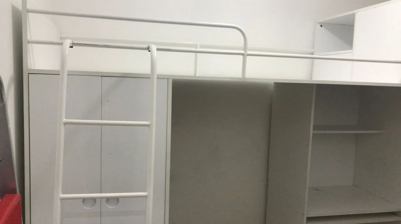 Cama suspensa com escrivaninha  - Foto 5