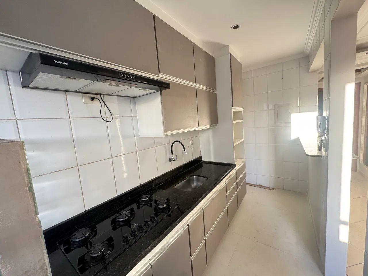 Apartamento de 2 quartos em coqueiral 