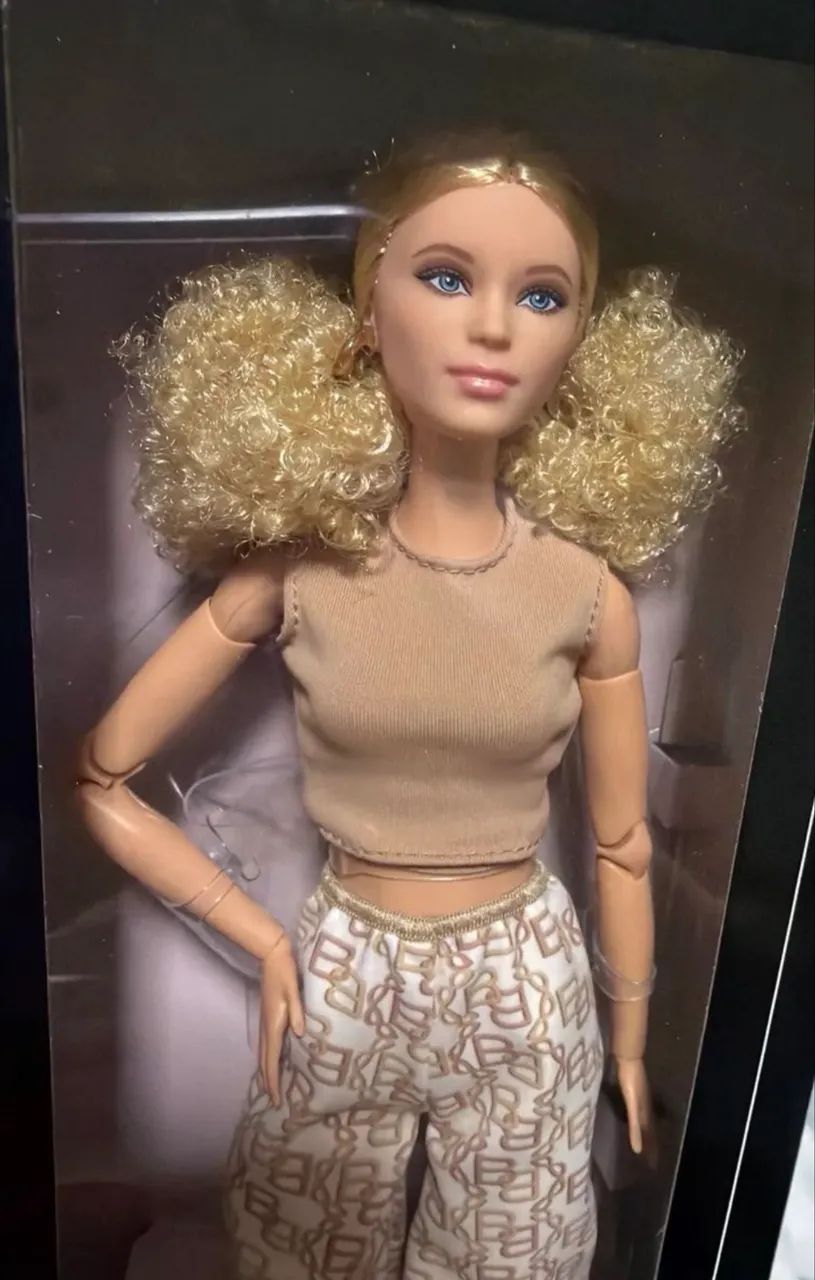 Boneca Barbie basics - Foto 3