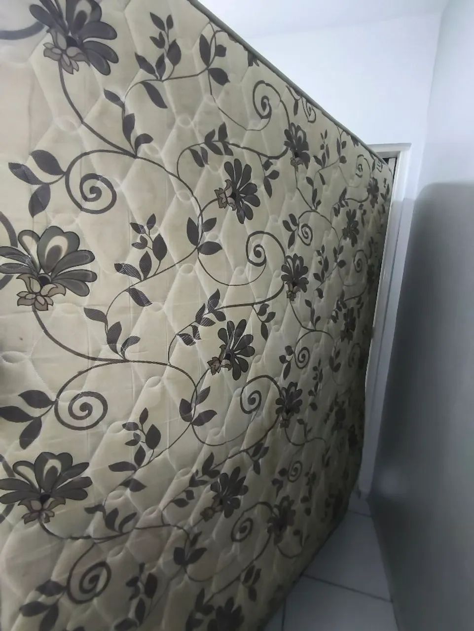 Cama box com colchão de molas  - Foto 2
