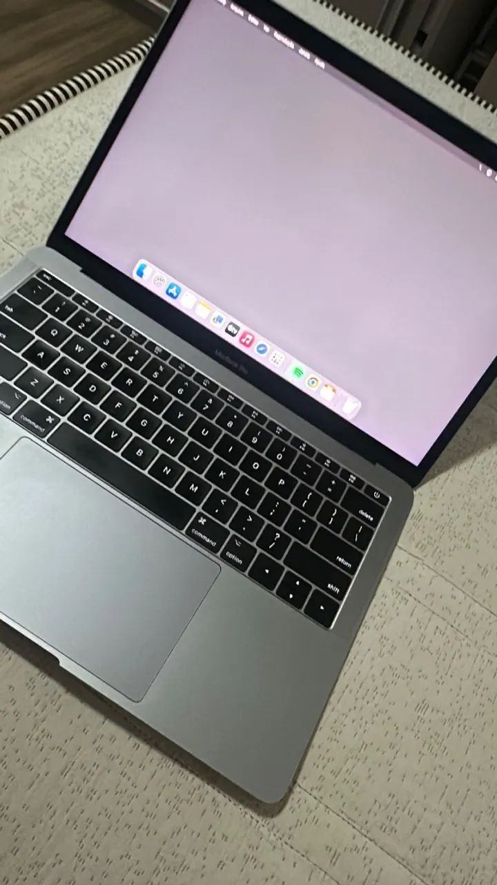 MacBook Pro 2017 - 13,3? | Intel Core i5 | 8GB RAM | 128GB - Foto 2