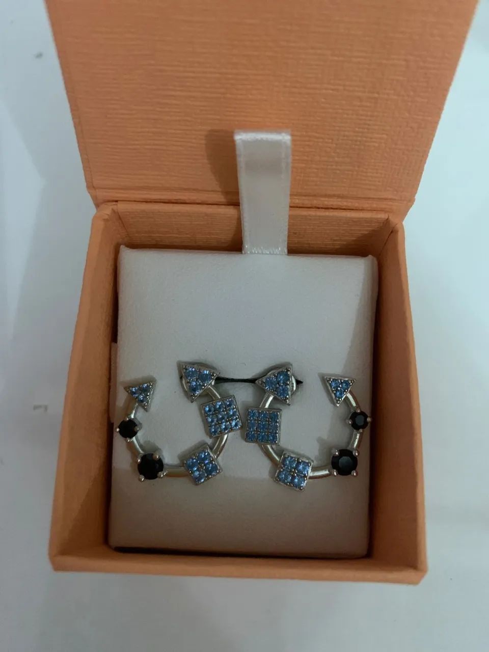 Brinco Vivara life em prata com pedras azuis e pretas  - Foto 2