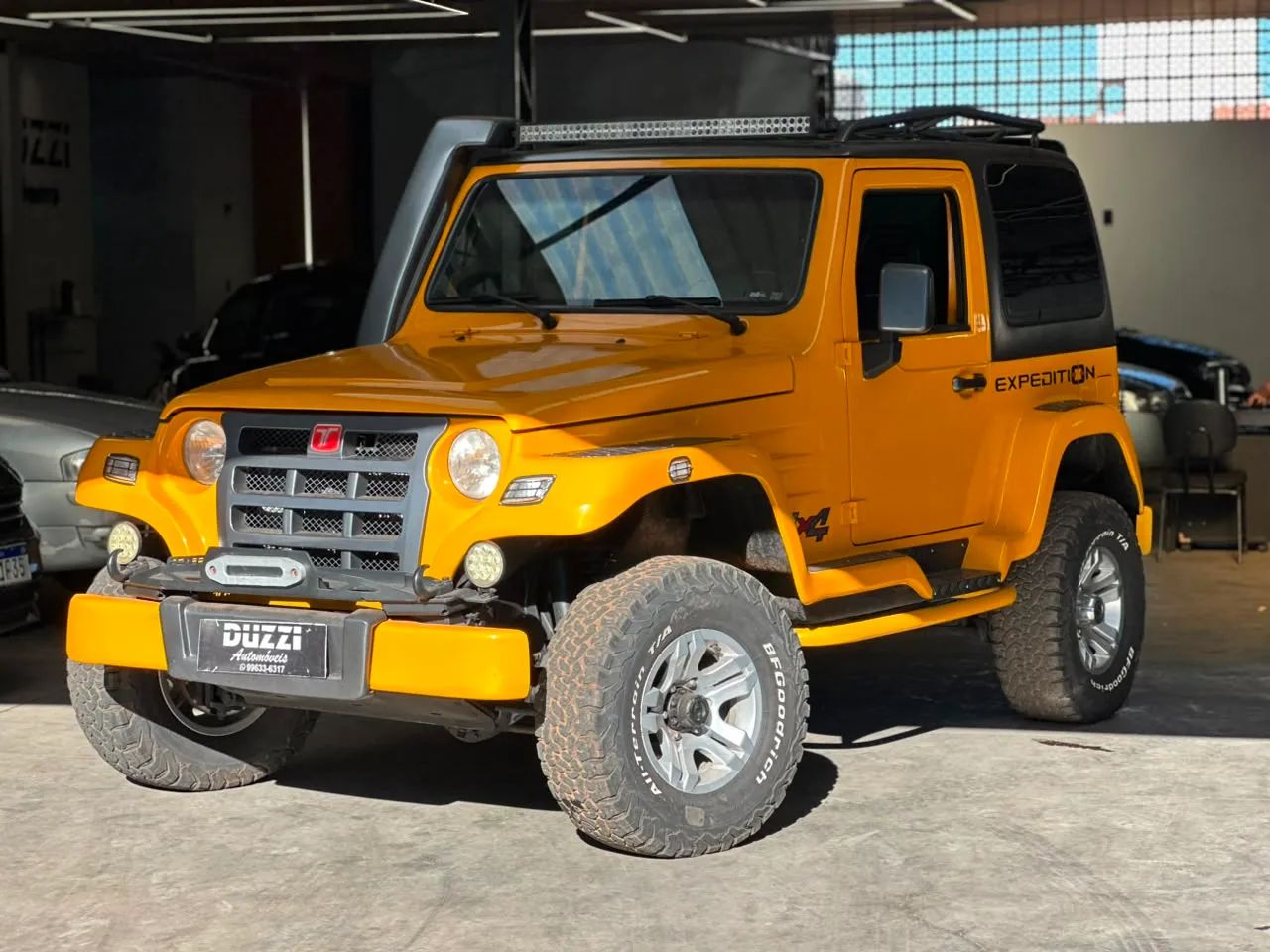 Troller T-4 T-4 4x4 3.0 TB Int. Cap. Rígida Diesel 2011
