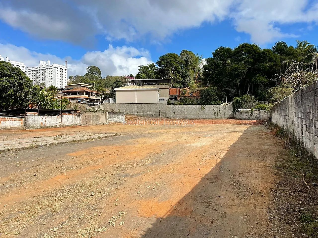 Lote / Terreno - Grama