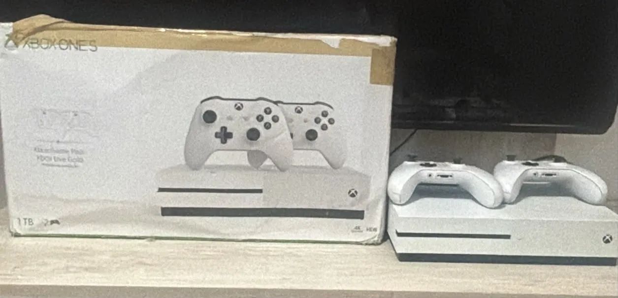 Vendo X Box One 