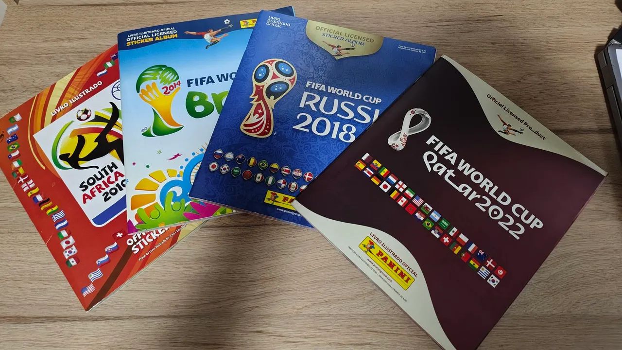 Álbum figurinhas copa 2010, 2014, 2018 e 2022