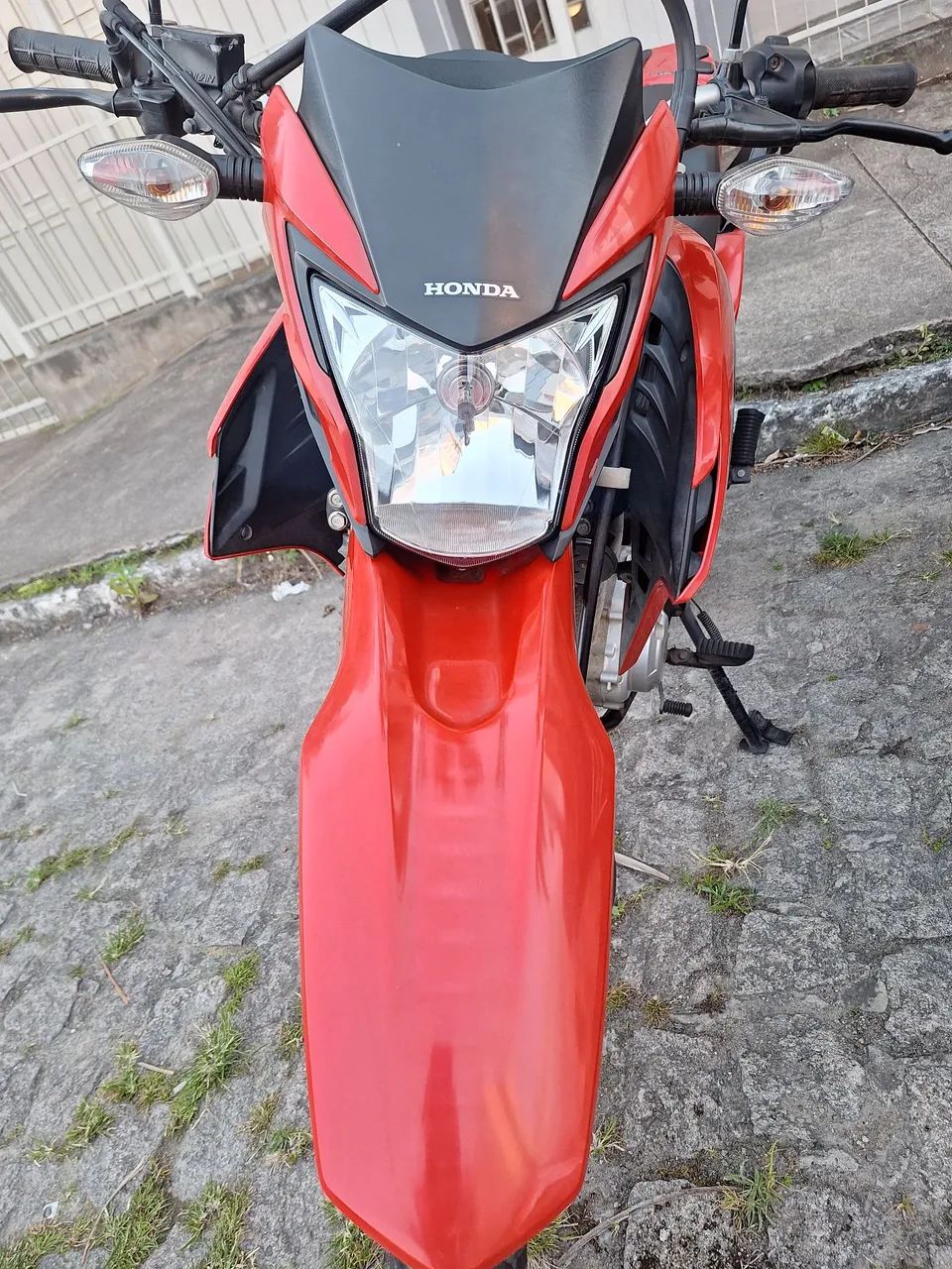 Bros 2023 muito conservada, uso basicamente pra ir ao trabalho - Foto 2