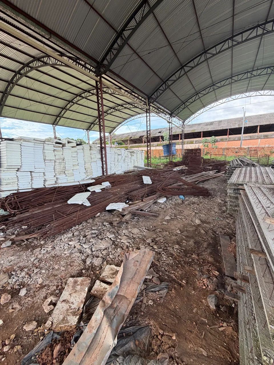 Alugo galpão 630m2  - Foto 4