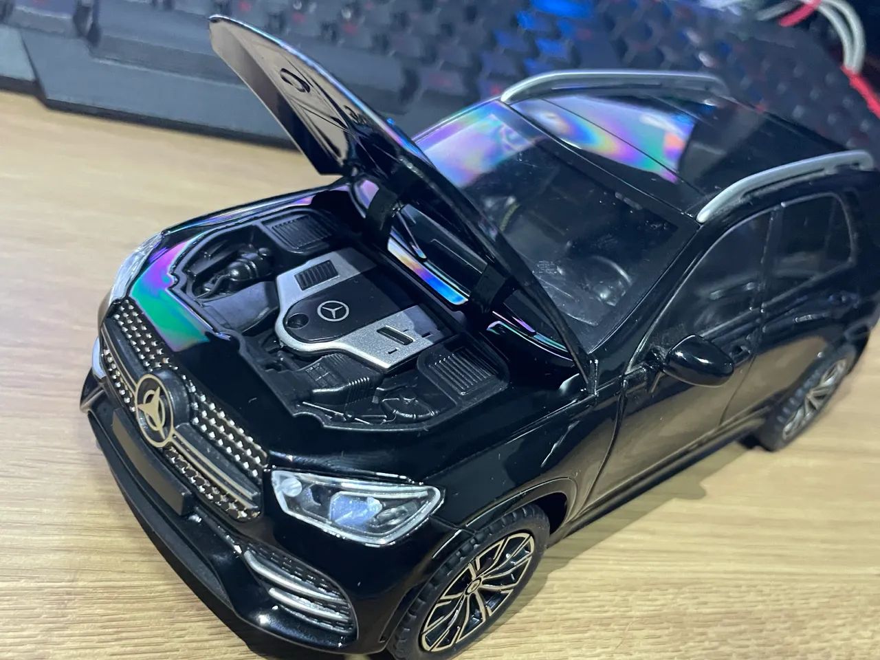 Miniatura Mercedes-Benz GLE 350 - 1:24 - Foto 4