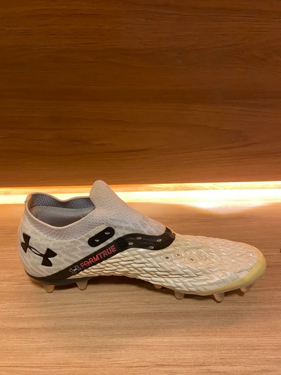 Chuteira Under Armour Clone Magnetico Pro - Foto 5