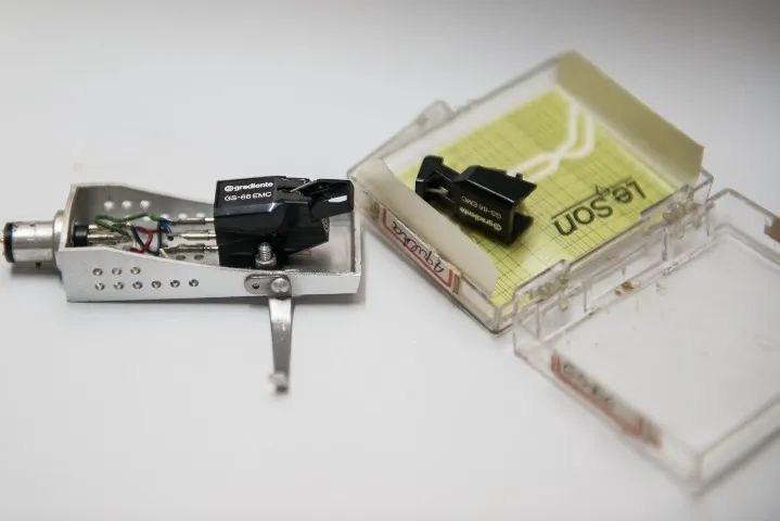 Cápsula e agulha Gradiente GS66-EMC (moving coil)