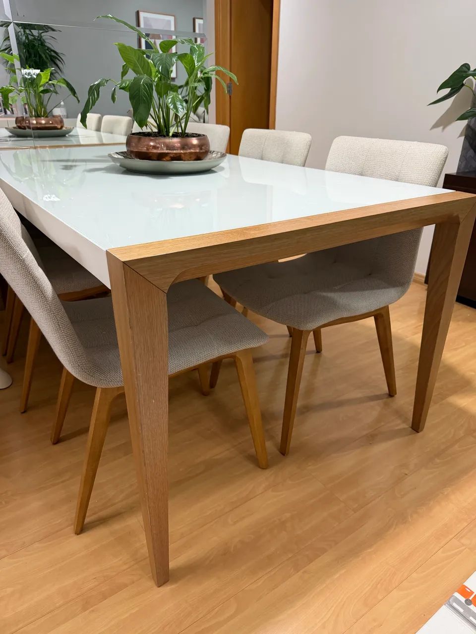 Mesa de jantar com 6 cadeiras novíssimo  - Foto 4