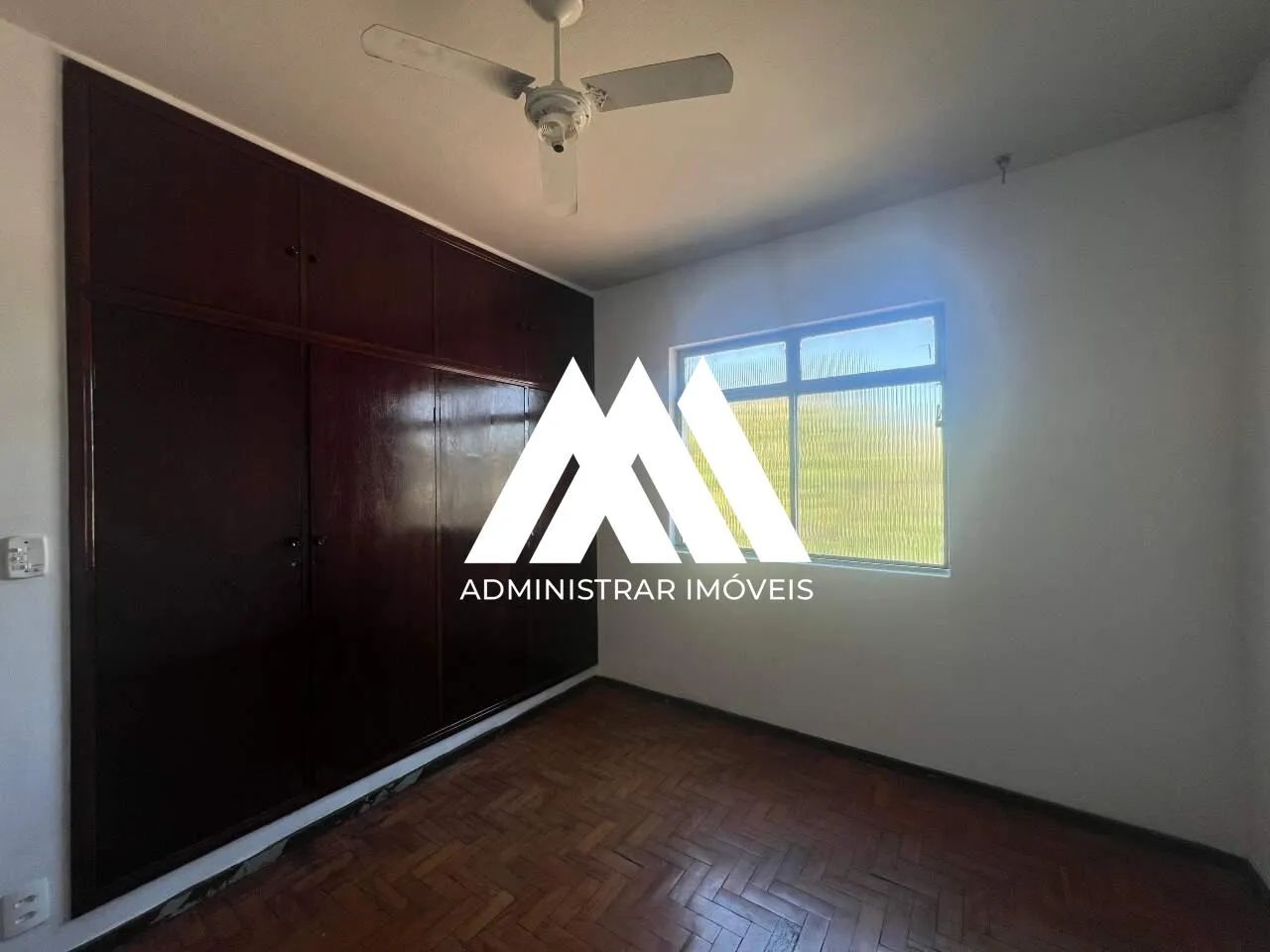 Alugo casa em Itaúna com ótima localização! - Foto 5
