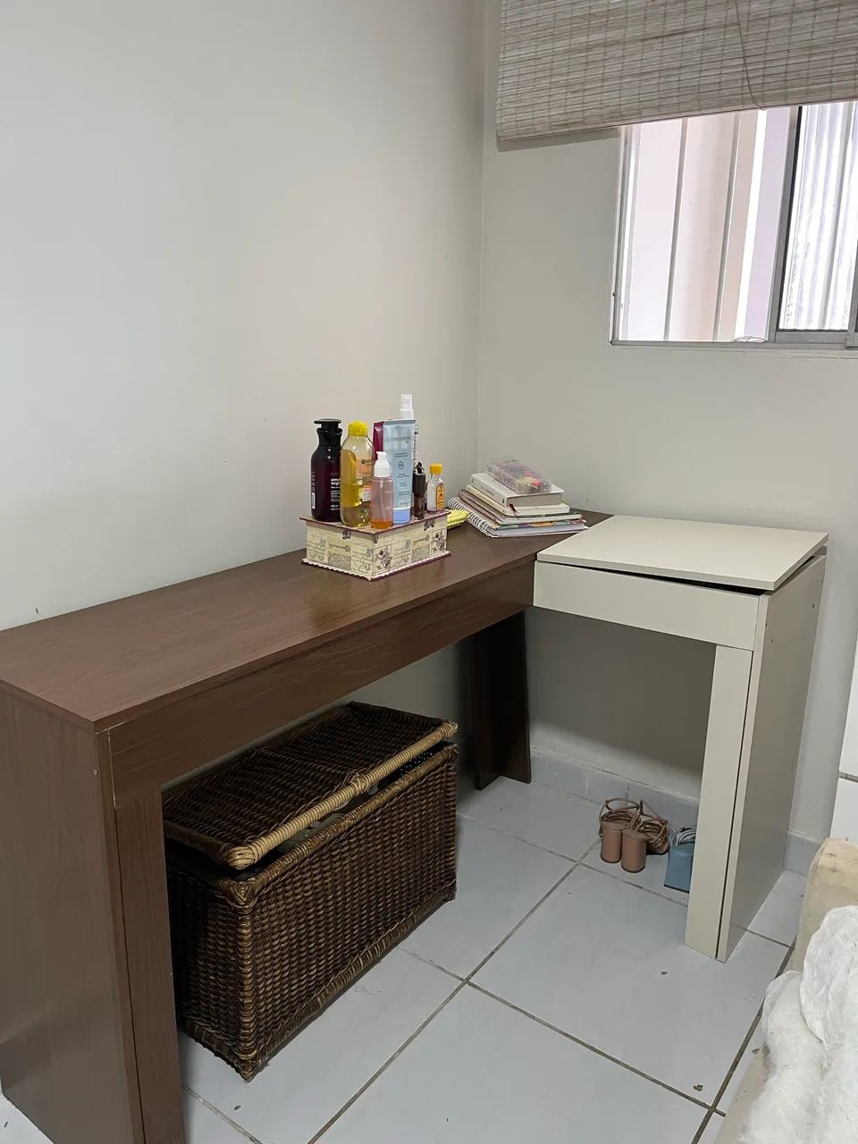 Vende-se Penteadeira Escrivaninha  - Foto 3