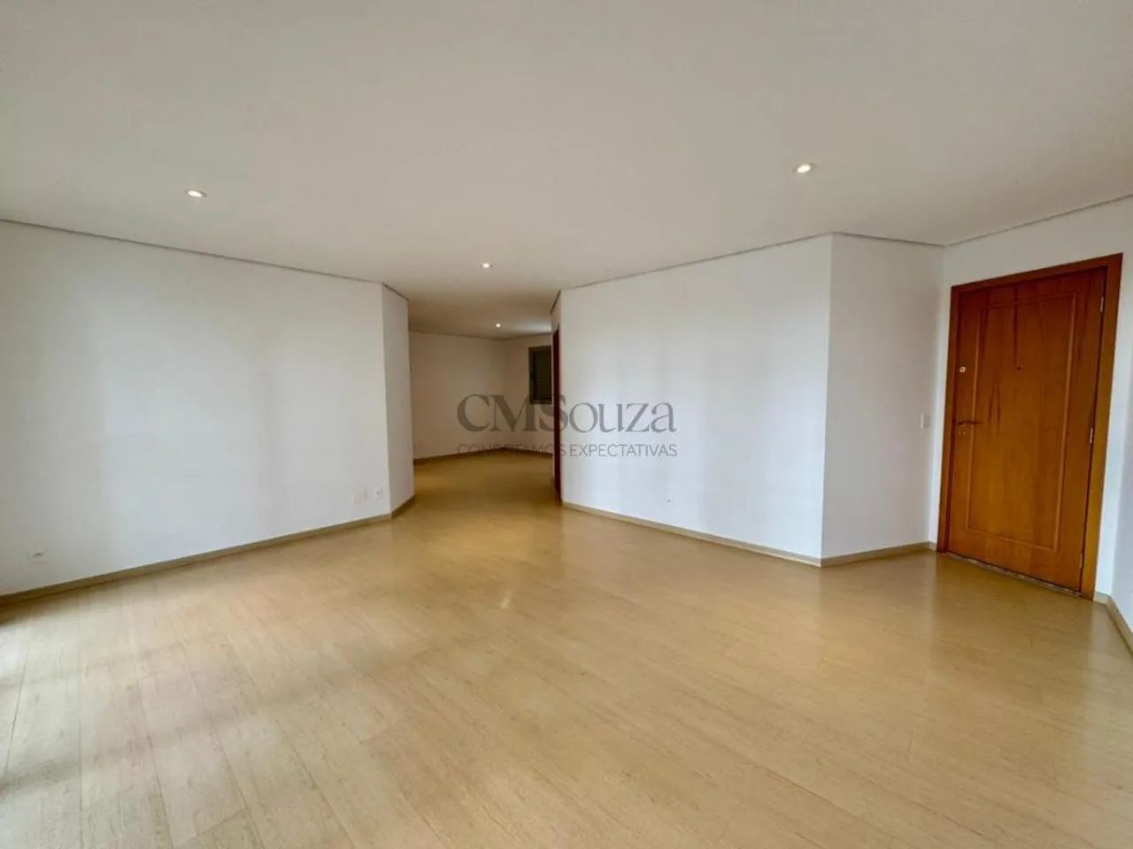 Apartamento para alugar no Edifício Marc Chagall  3 dormitórios (1 suíte), 129 m², 2 vagas