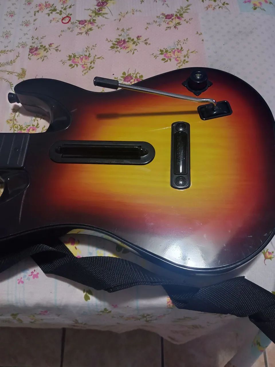Guitarra ps3 ...obs precisa de reparo  - Foto 3