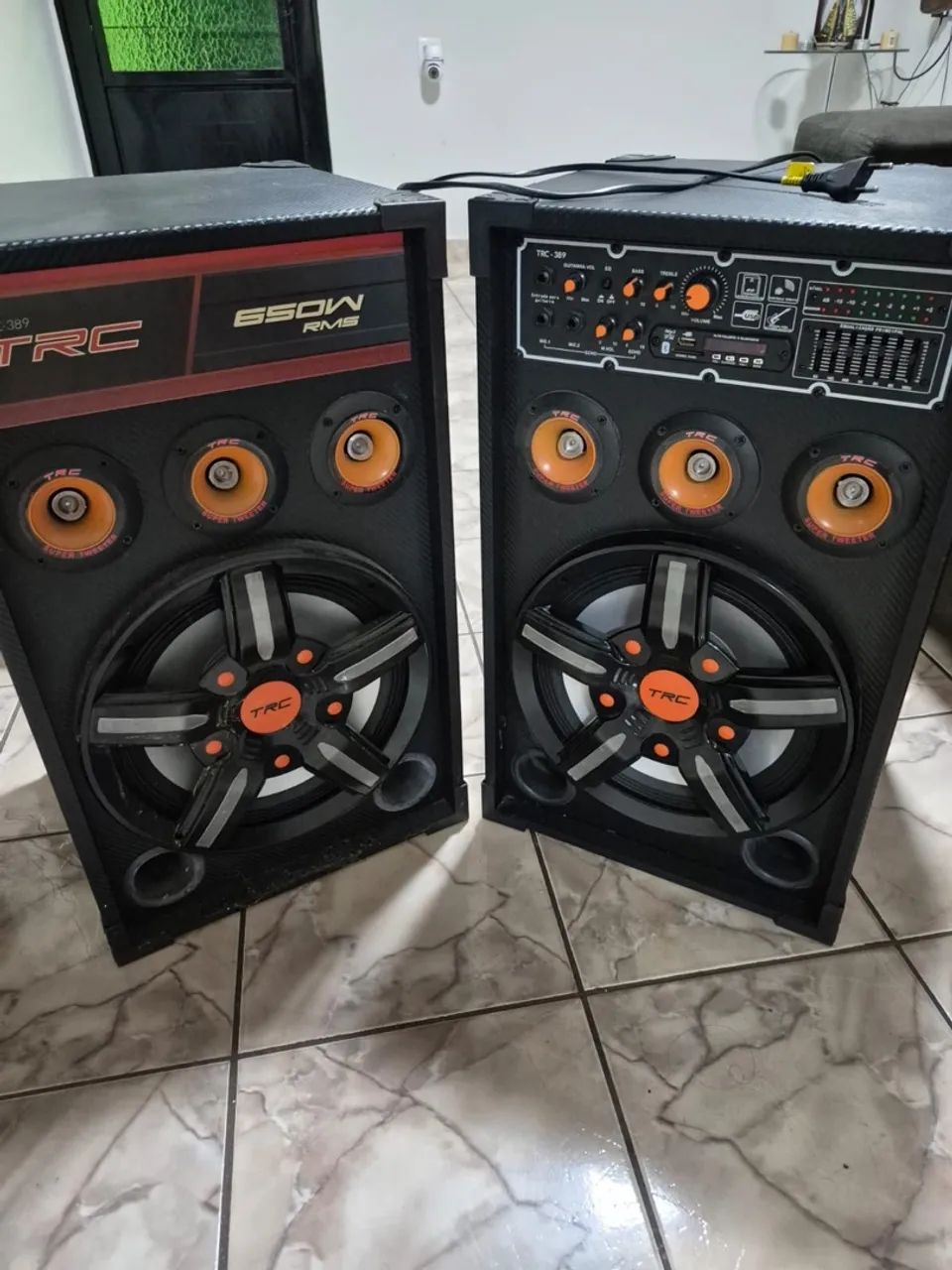 CAIXA DE SOM AMPLIFICADA DUPLA 