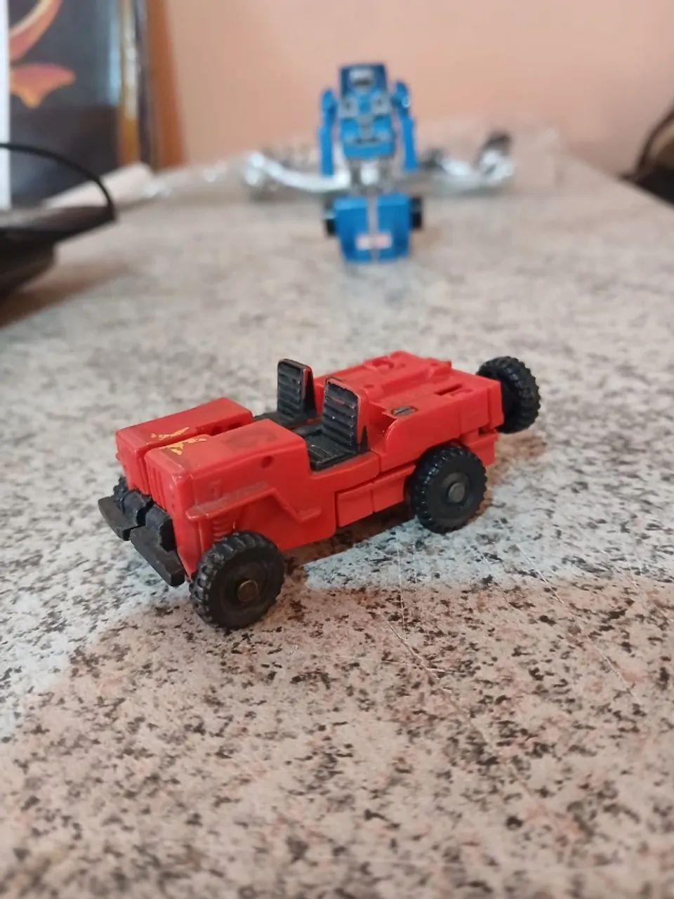 Transformers GoBots Mimo - Jipe vermelho. - Foto 3