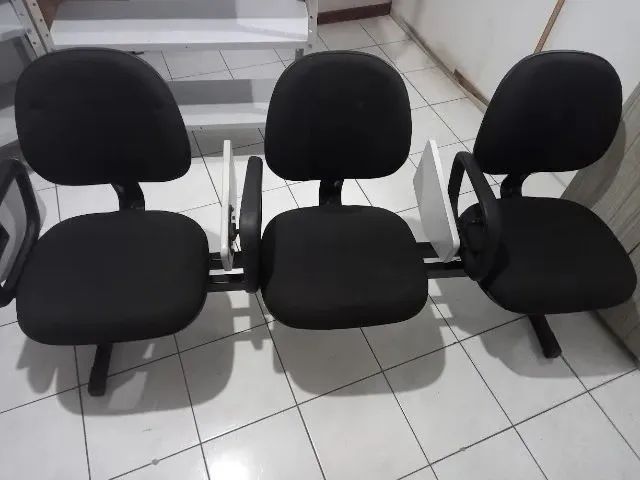 Prateleiras de aço e longarinas