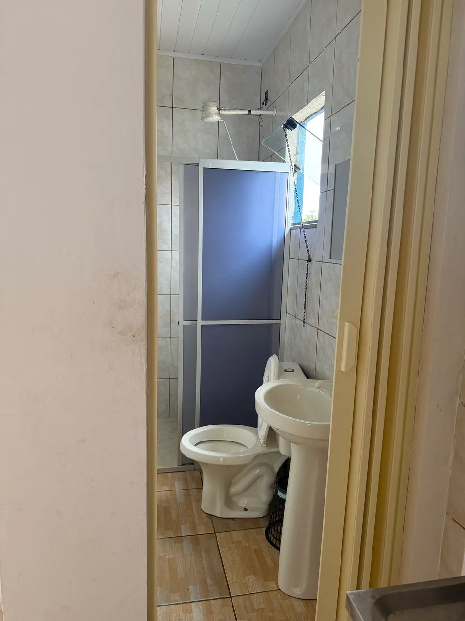 Aluga-se apartamento com 2 quartos 600mt do mar - Foto 4