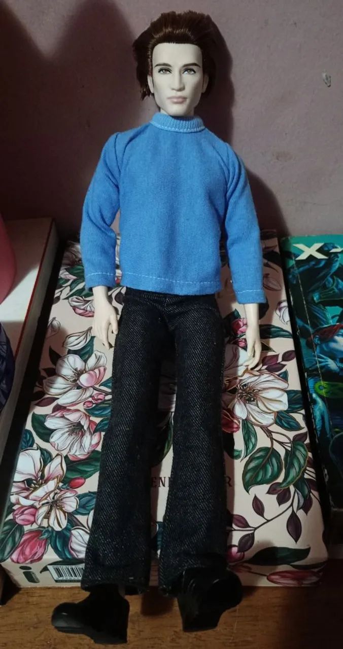 Boneco Edward Cullen crepúsculo 