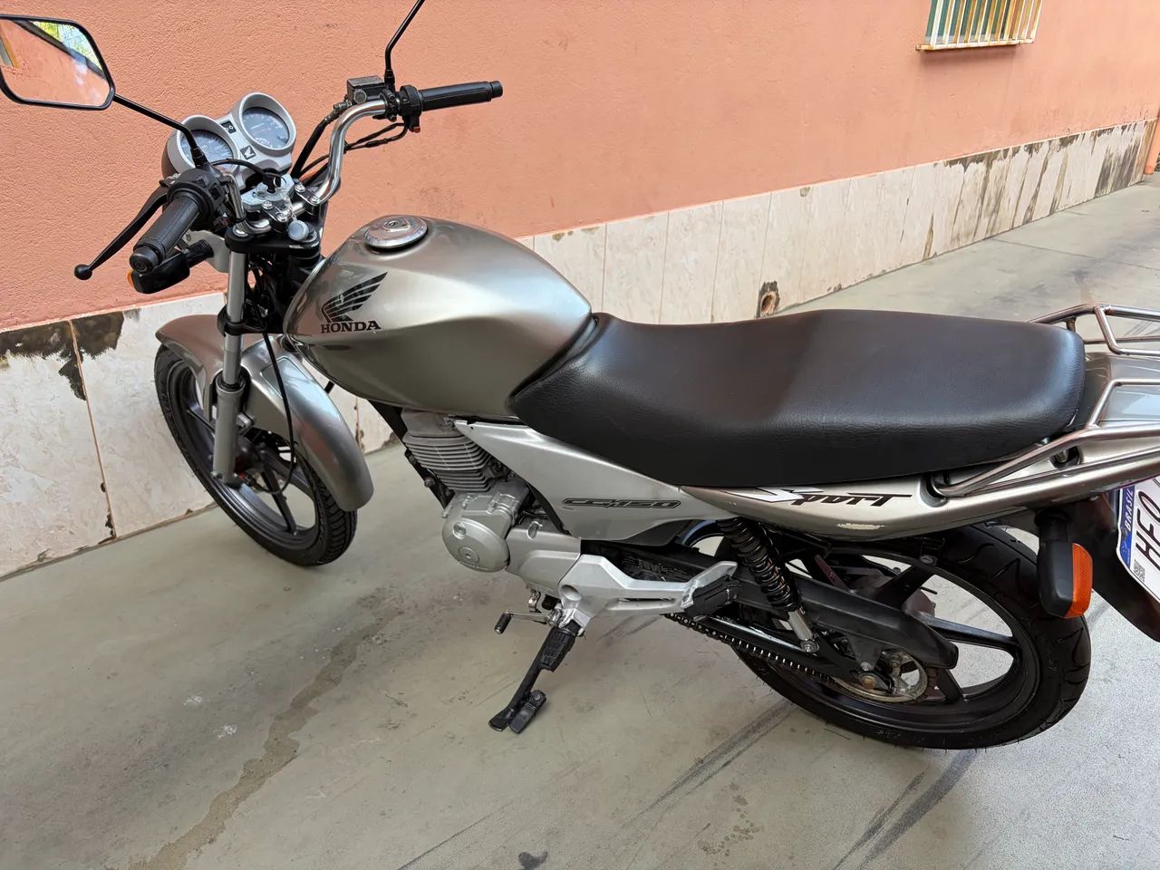 TITAN 150. ANO 2007 - Foto 4