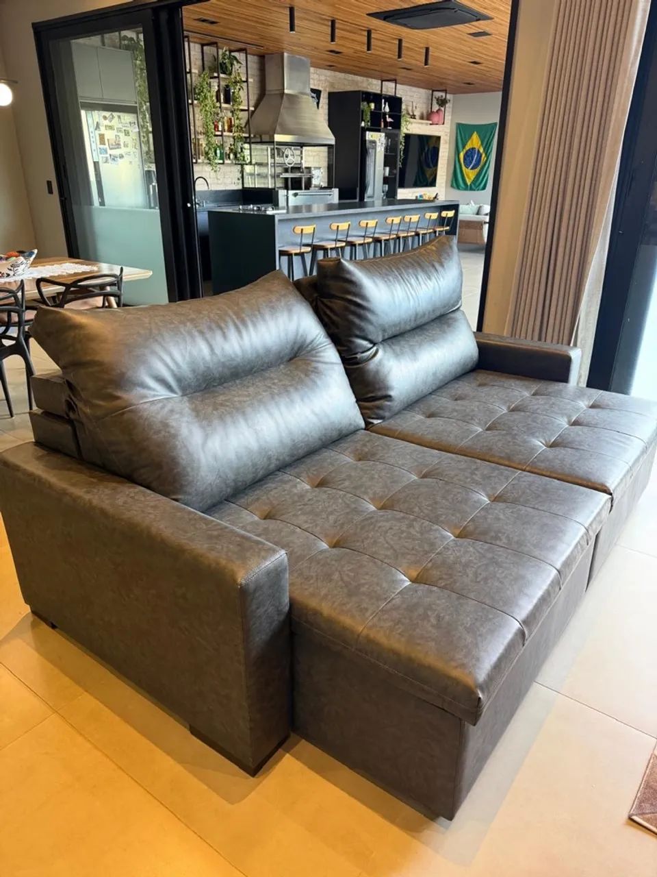 Sofa 3 lugares semi novo - Foto 4